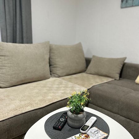 Apartmani Star Tuzla Eksteriør bilde