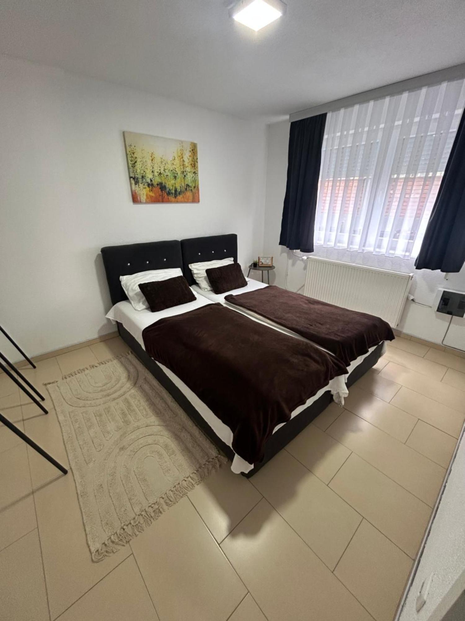 Apartmani Star Tuzla Eksteriør bilde